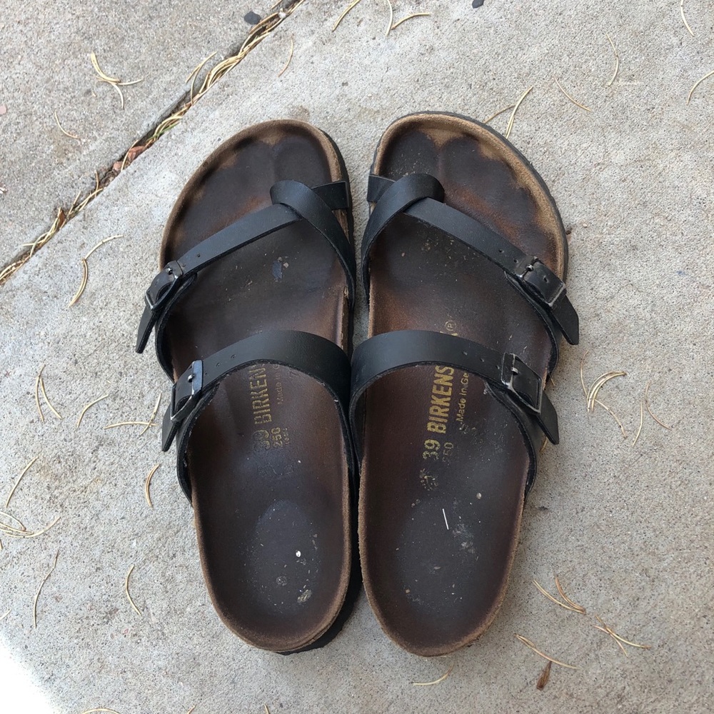 Birkenstock’s black 39